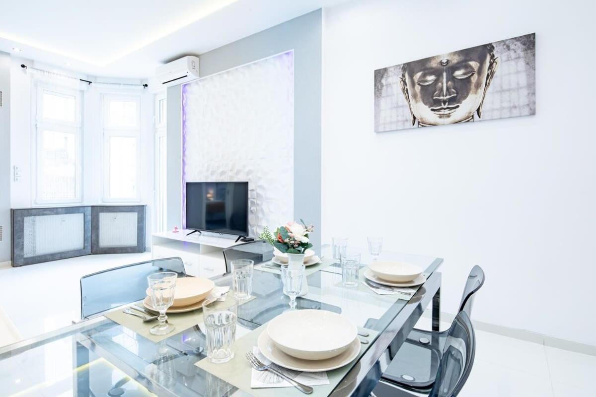 Ultra - Large With Balcony דירה